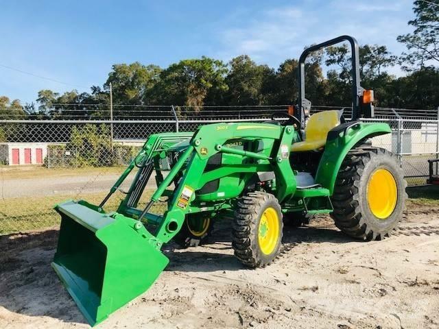 John Deere 3043D Трактори