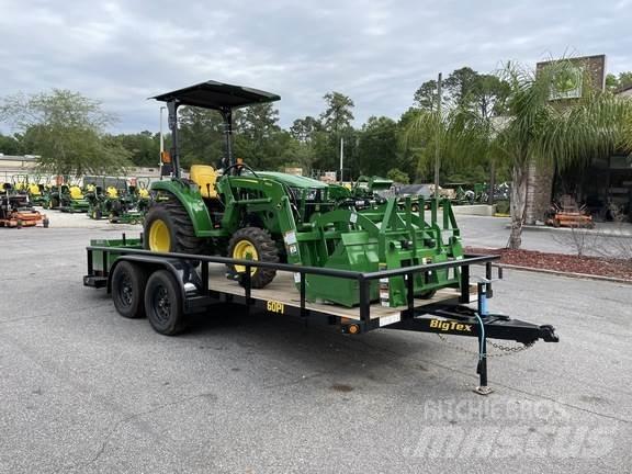 John Deere 3043D Трактори