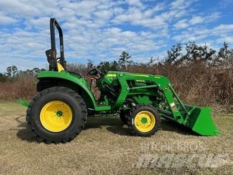John Deere 3043D Трактори