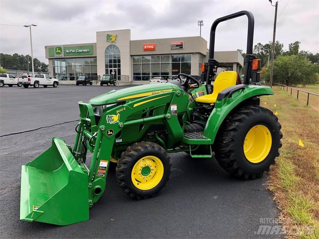 John Deere 3043D Трактори
