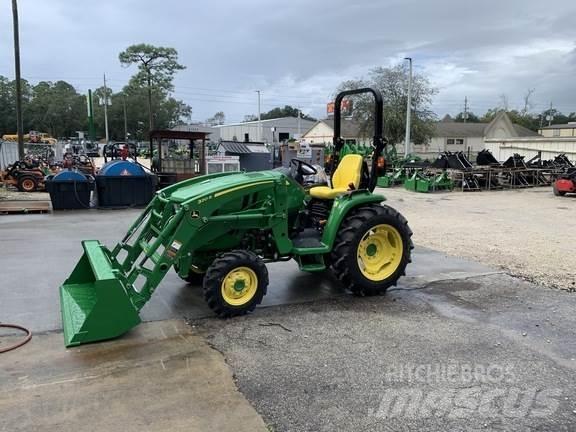 John Deere 3046R Трактори