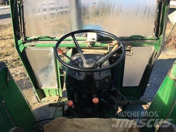 John Deere 3135 Трактори