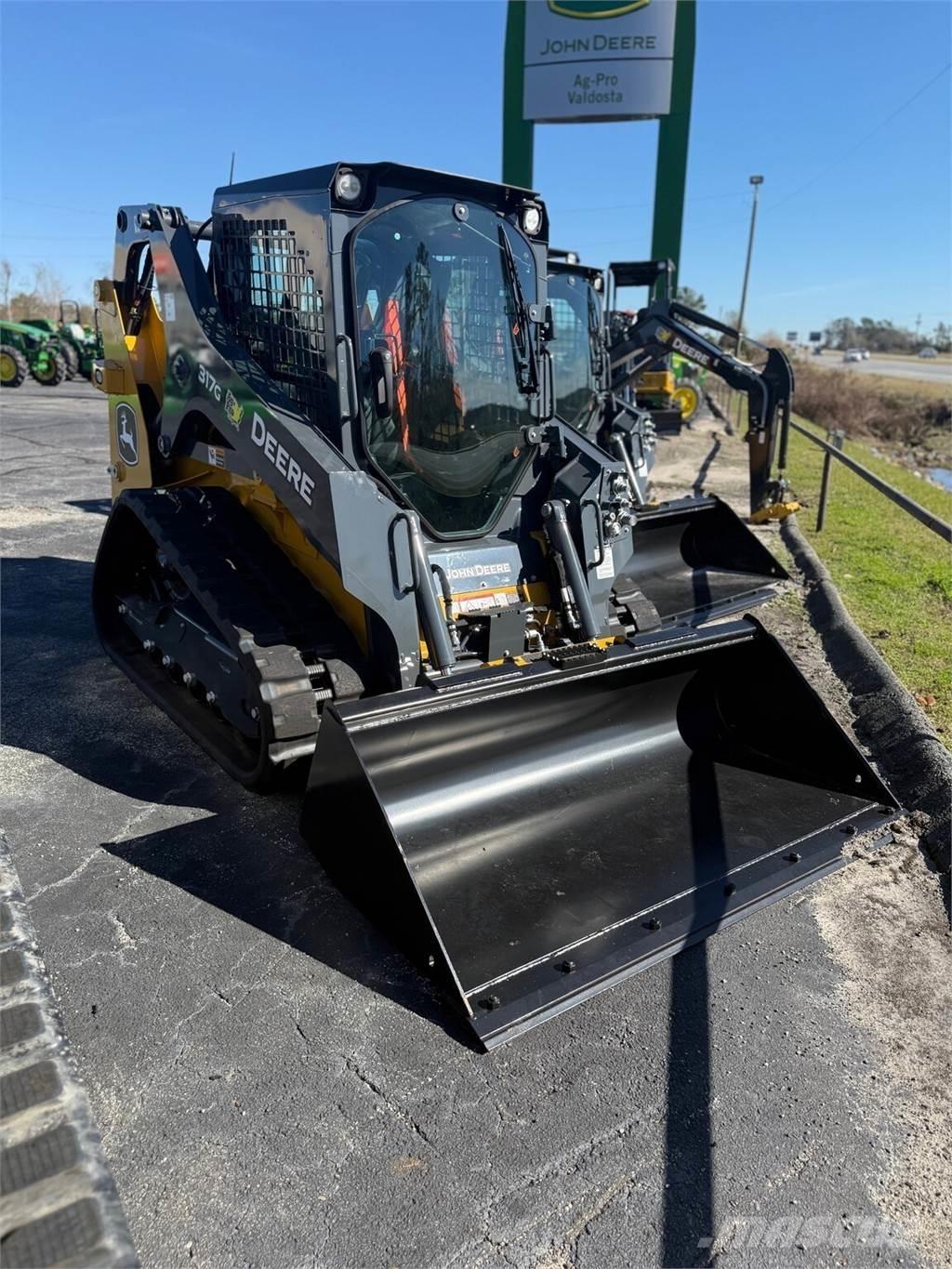 John Deere 317G Мини товарачи