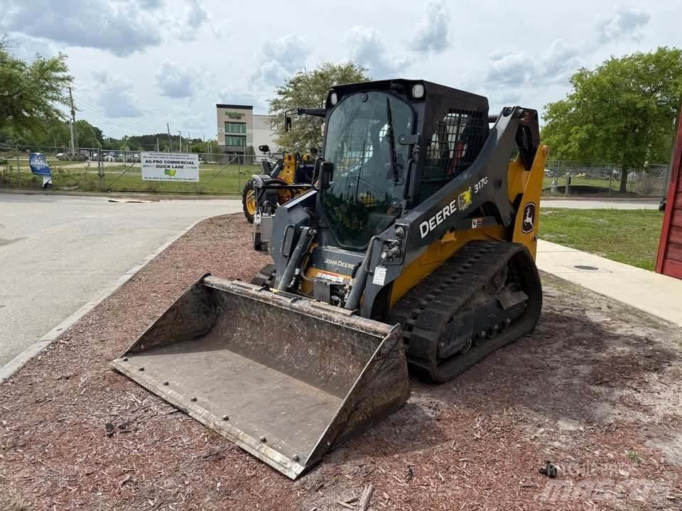 John Deere 317G Мини товарачи