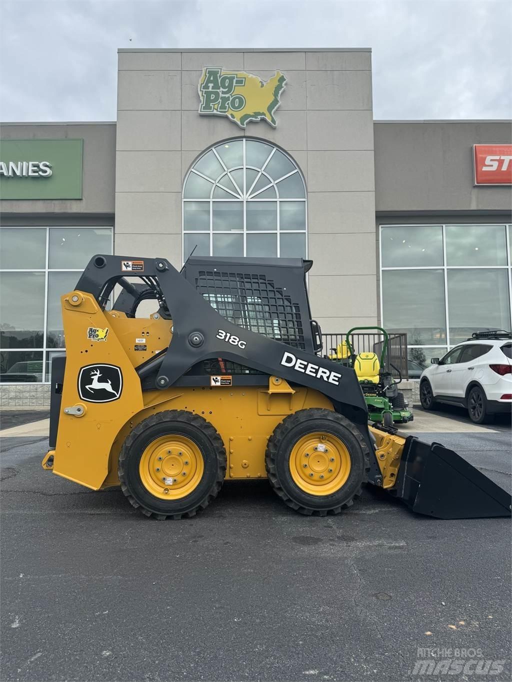 John Deere 318G Мини товарачи
