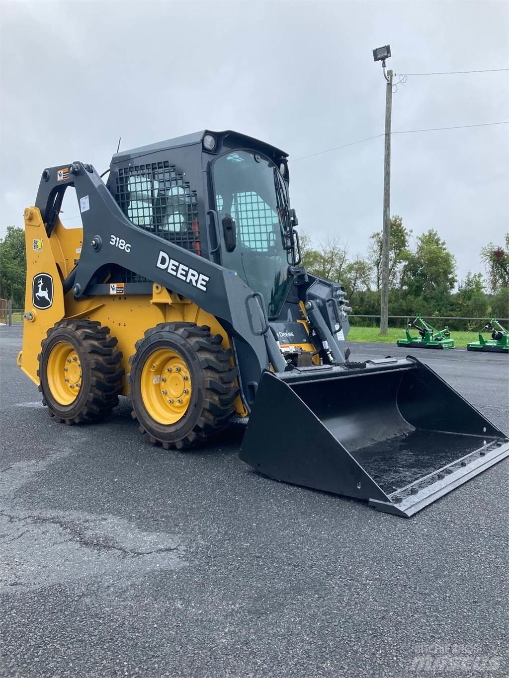 John Deere 318G Мини товарачи
