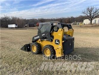 John Deere 318G Мини товарачи
