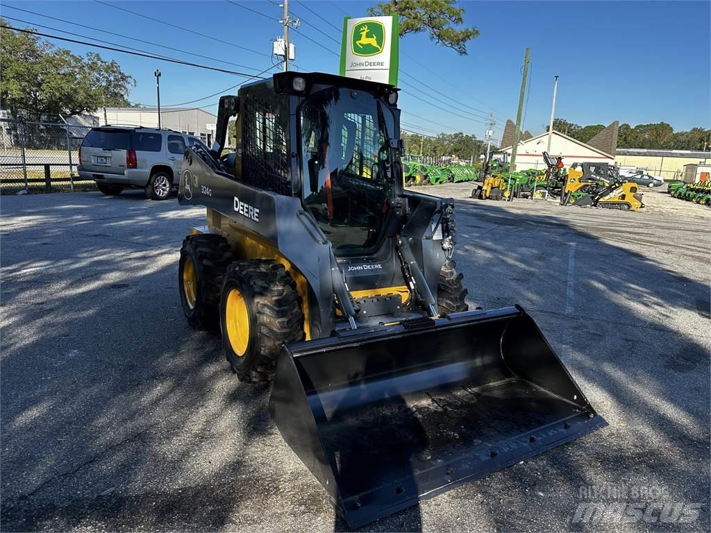 John Deere 324G Мини товарачи

