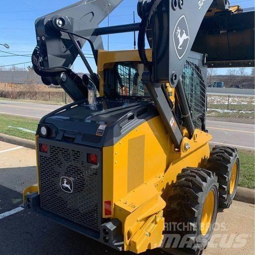 John Deere 324G Мини товарачи
