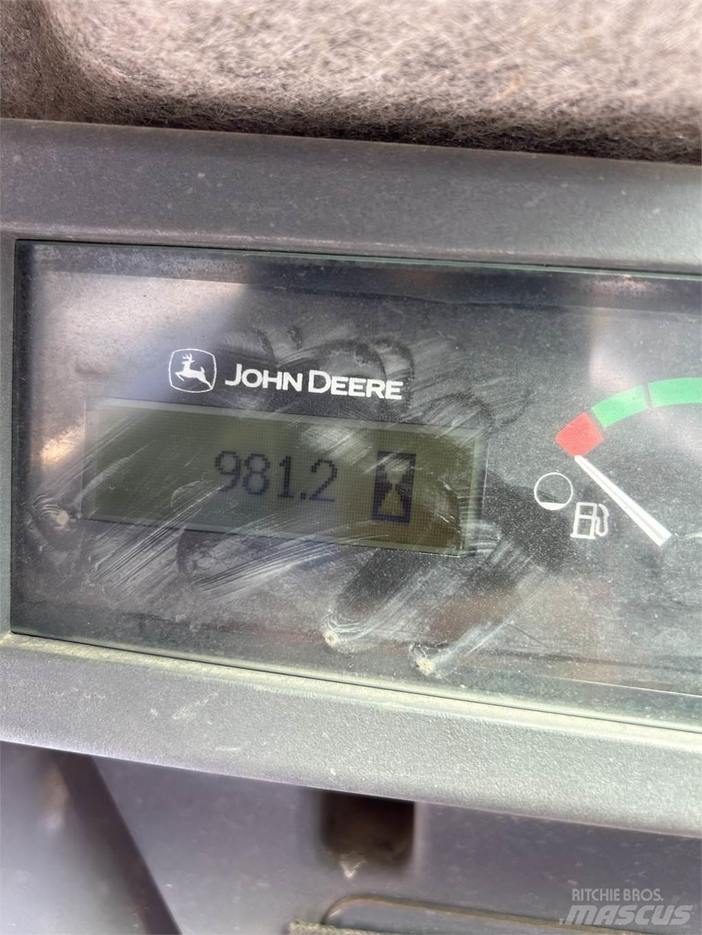 John Deere 331G Мини товарачи