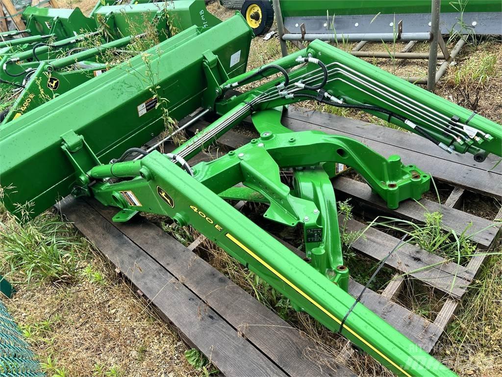 John Deere 400E Трактори