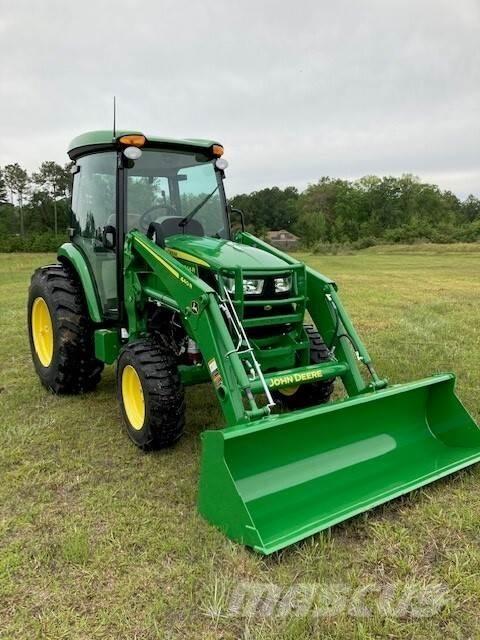 John Deere 4044R Трактори