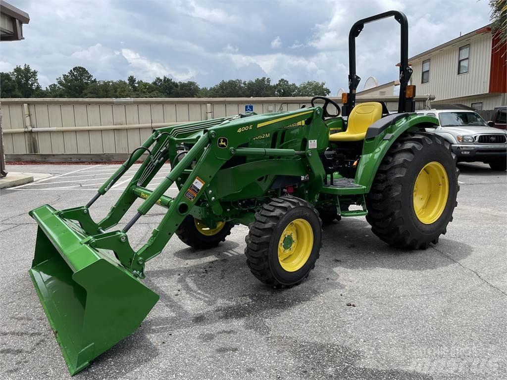 John Deere 4052M Трактори
