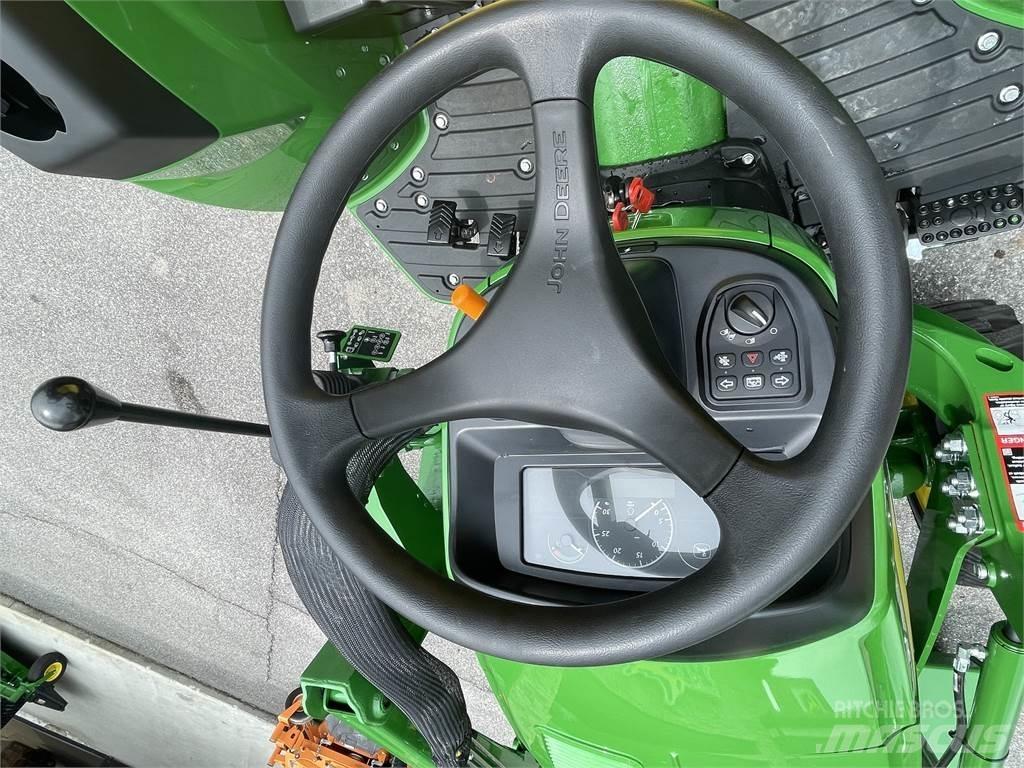 John Deere 4052M Трактори