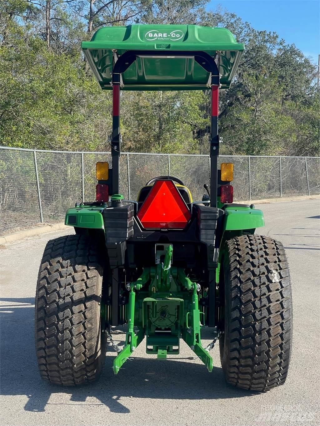 John Deere 4066M Трактори