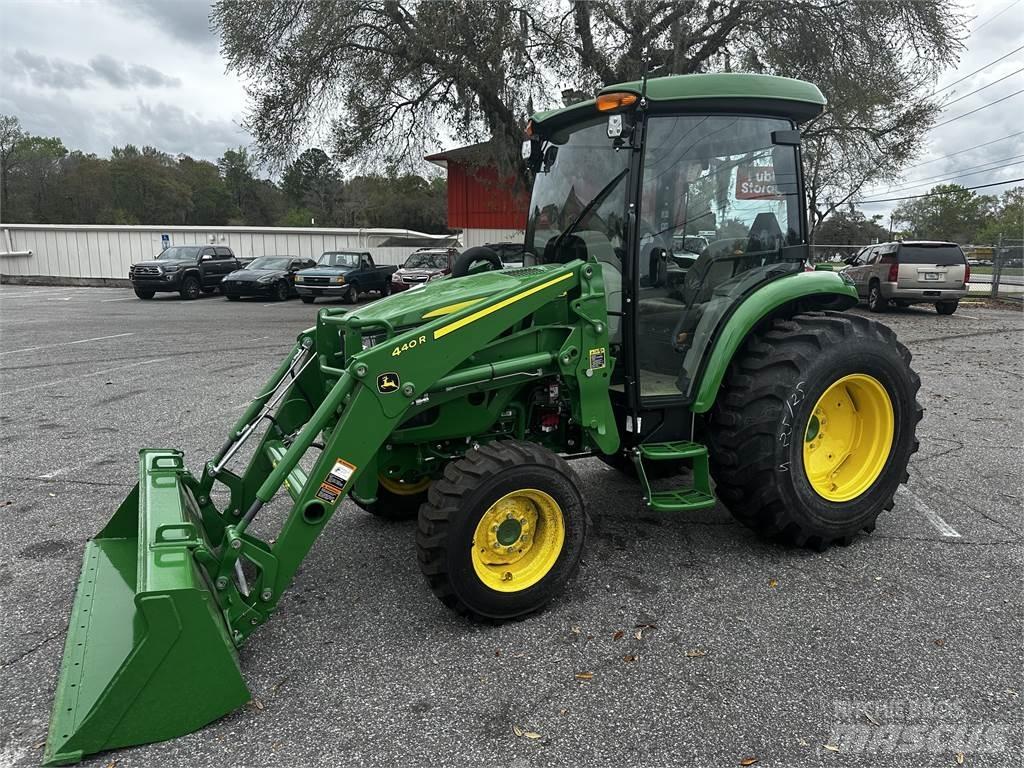 John Deere 4066R Трактори