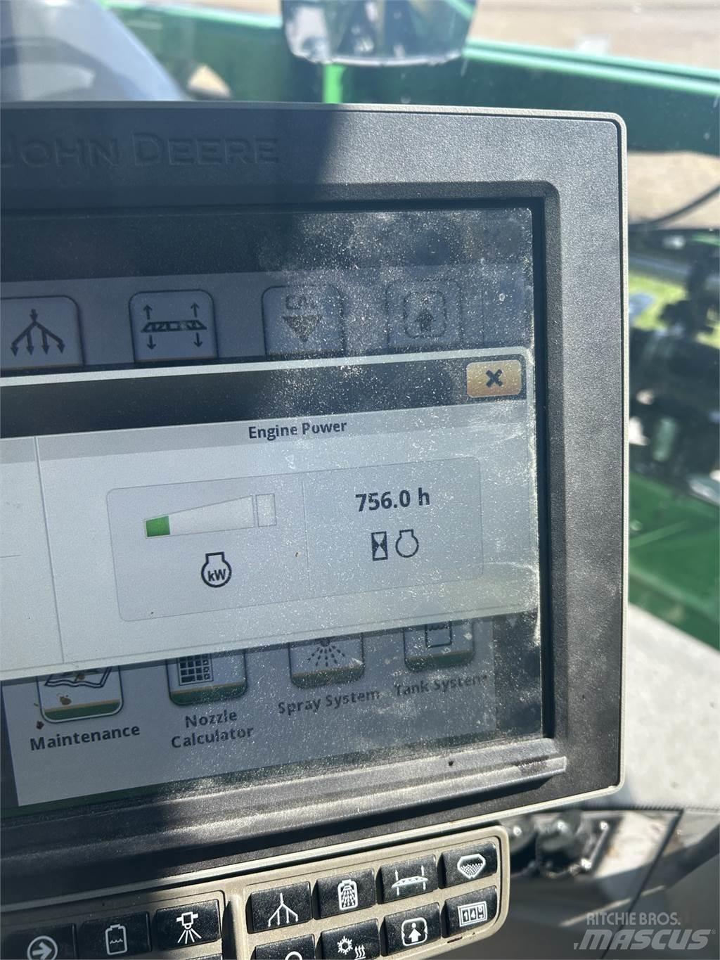 John Deere 408R Прикачни пръскачки

