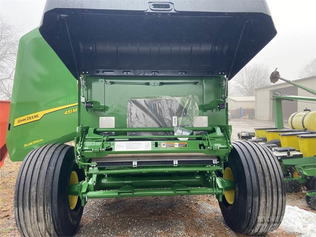 John Deere 451M Сламопреси за кръгли бали
