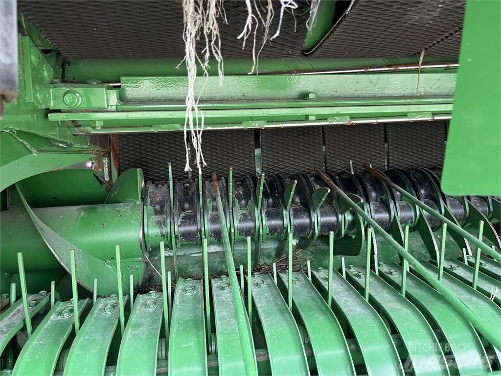 John Deere 451M Сламопреси за кръгли бали
