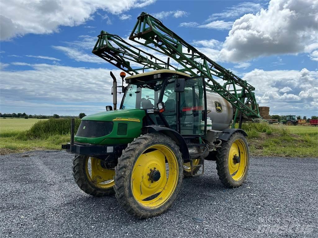 John Deere 4720 Прикачни пръскачки

