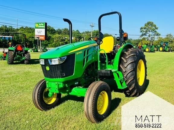 John Deere 5045E Трактори