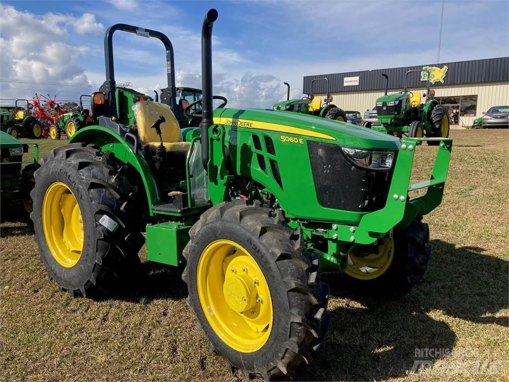 John Deere 5060E Трактори