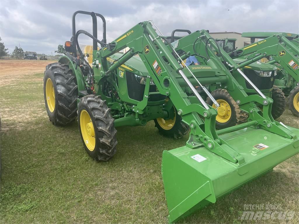 John Deere 5060E Трактори
