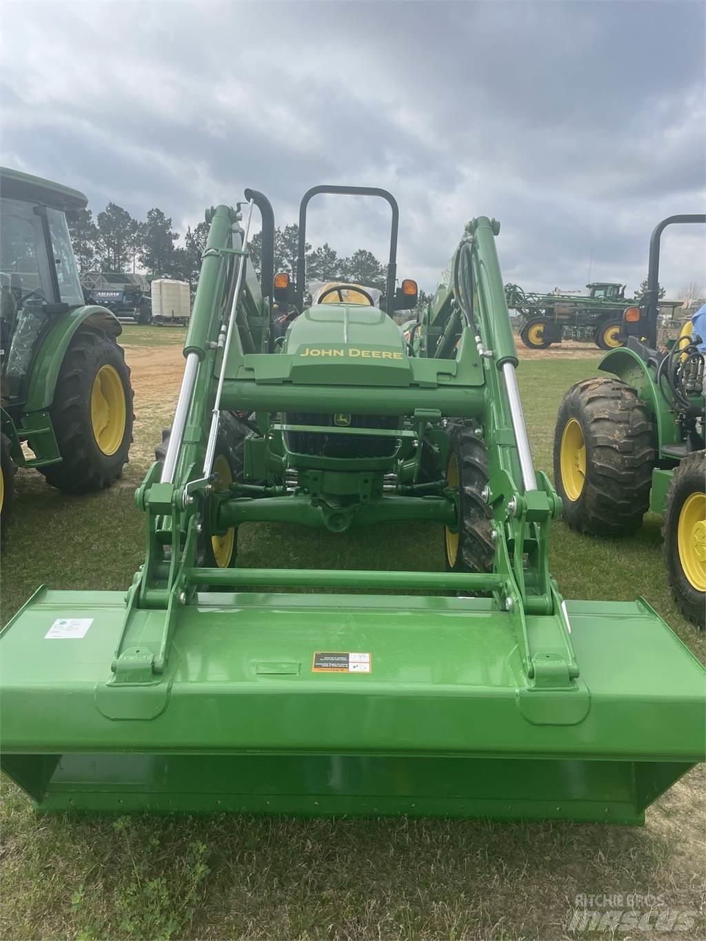 John Deere 5060E Трактори