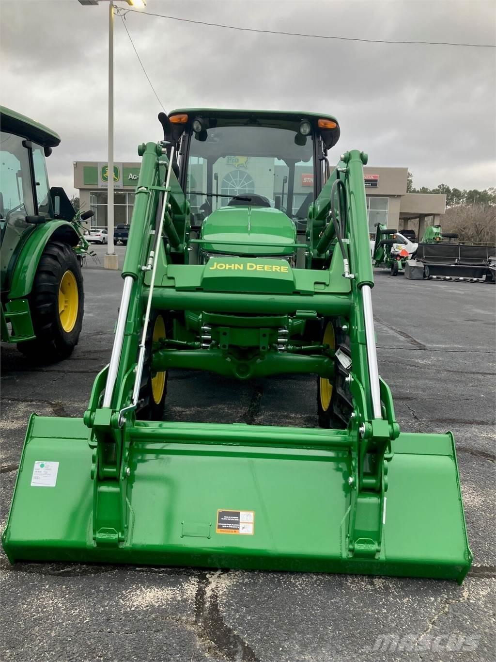 John Deere 5075E Трактори