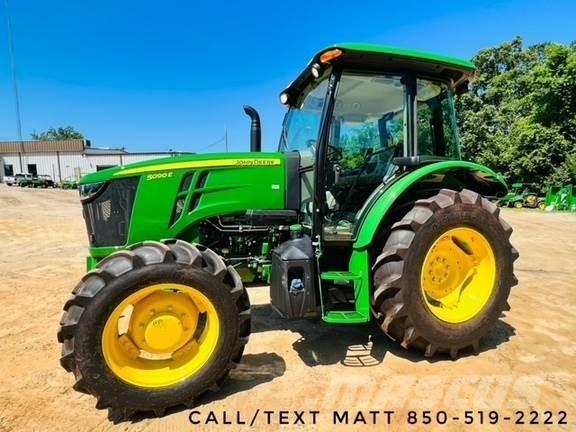 John Deere 5090E Трактори