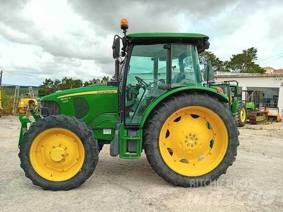 John Deere 5090R Трактори