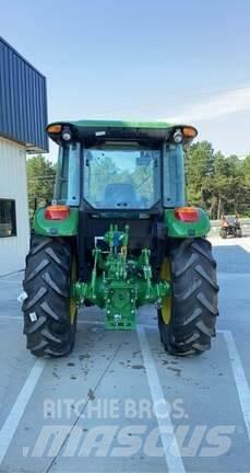 John Deere 5100E Компактни трактори