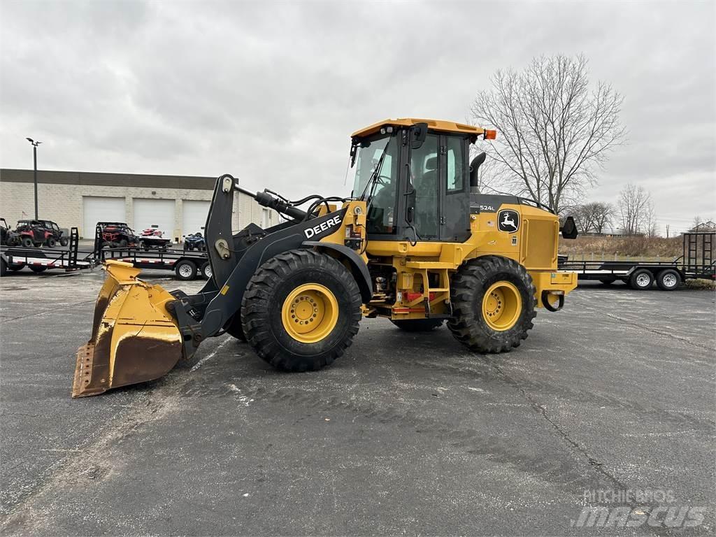 John Deere 524L Колесни товарачи