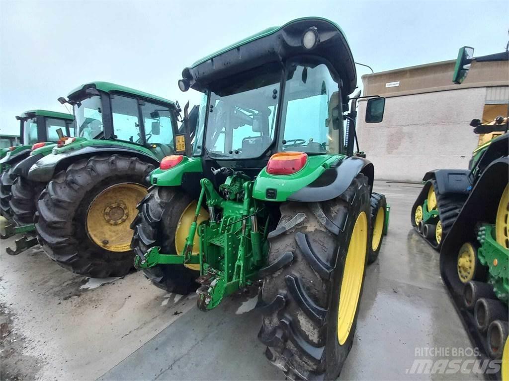 John Deere 5720 Трактори