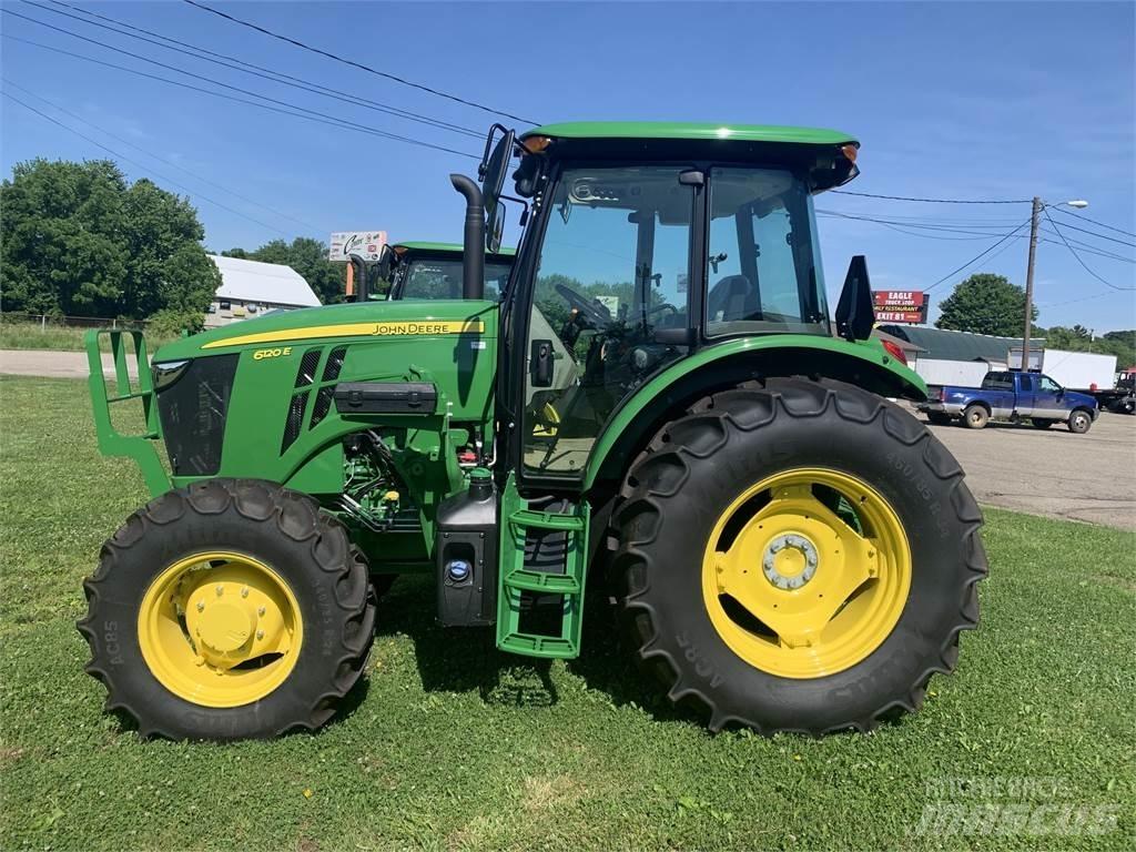 John Deere 6120E Трактори