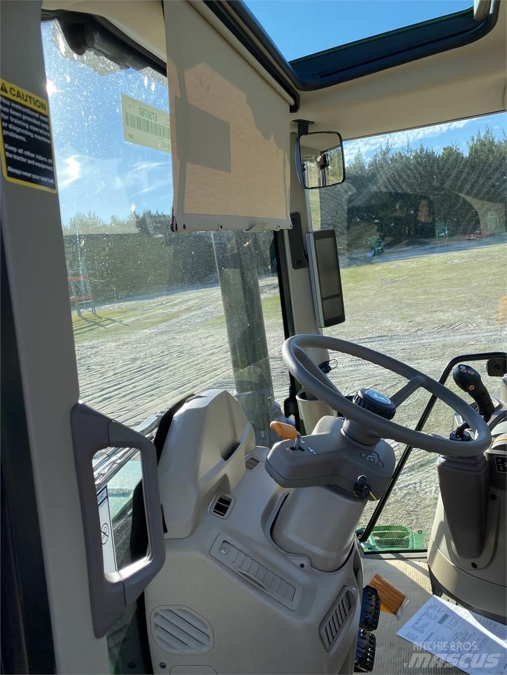 John Deere 6155M Трактори