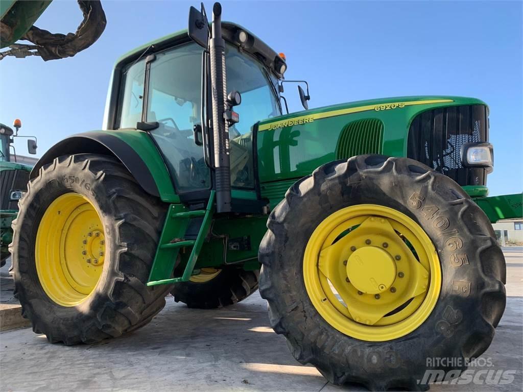 John Deere 6920 Трактори