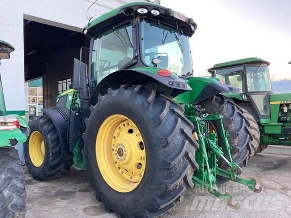 John Deere 7230R Трактори
