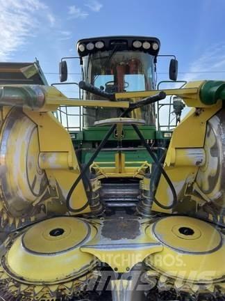 John Deere 7700 Фуражни комбайни