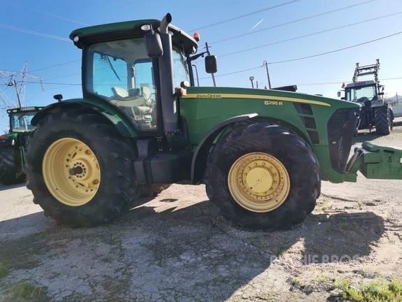 John Deere 8295R Трактори