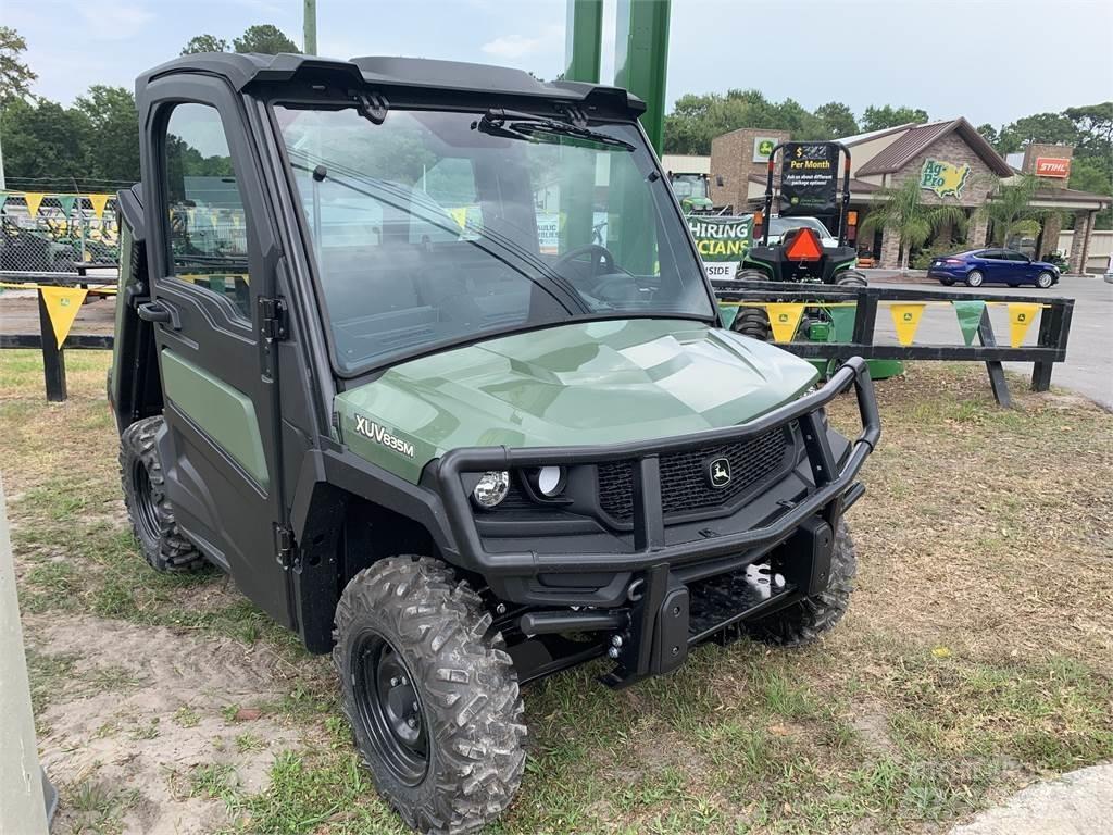 John Deere 835M Комунални съоражения
