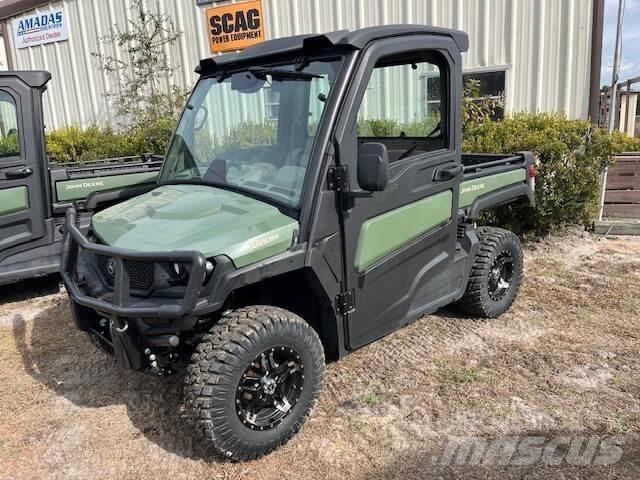 John Deere 835R Комунални съоражения