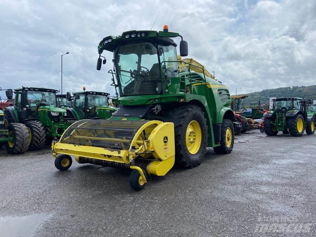 John Deere 8400i Фуражни комбайни