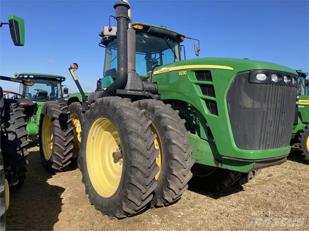 John Deere 9230 Трактори