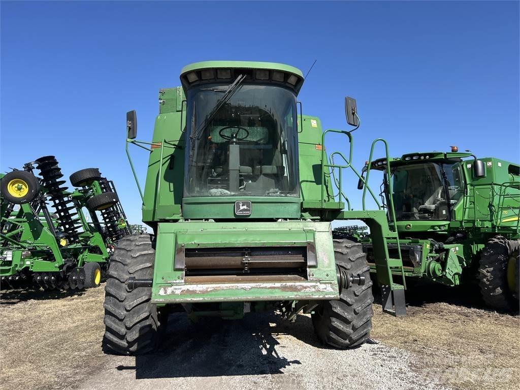 John Deere 9400 Комбайни
