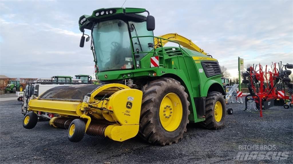 John Deere 9600 Фуражни комбайни