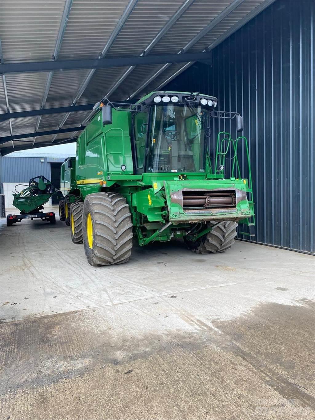 John Deere C670 Комбайни