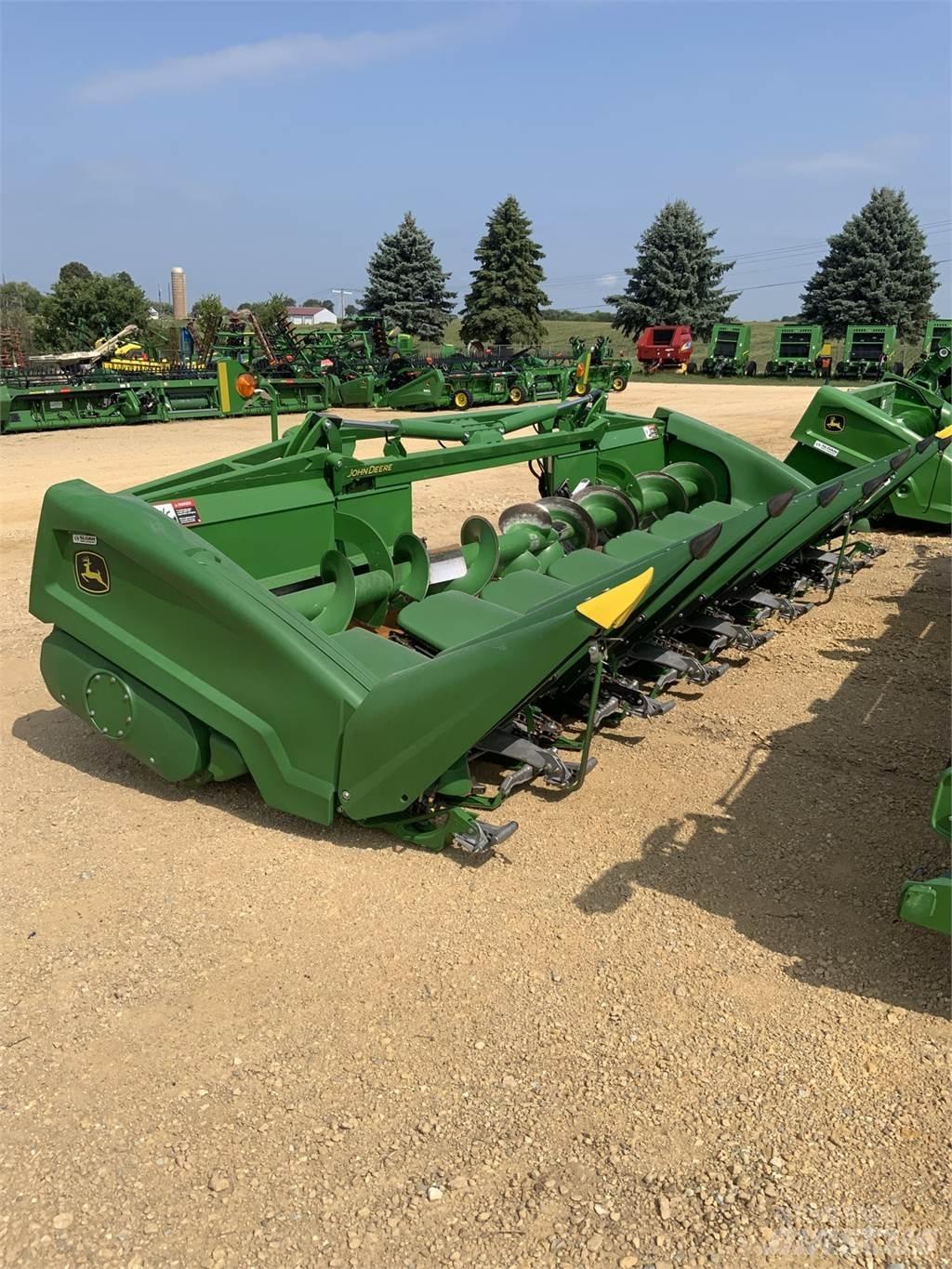John Deere C8F Аксесоари  за комбайни
