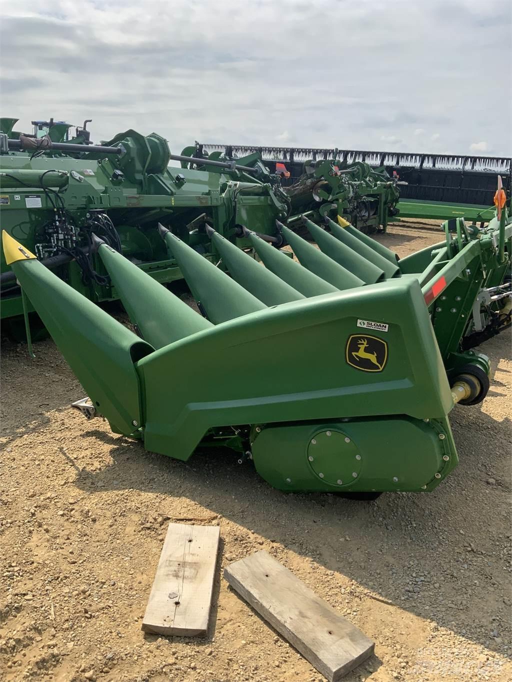 John Deere C8F Аксесоари  за комбайни