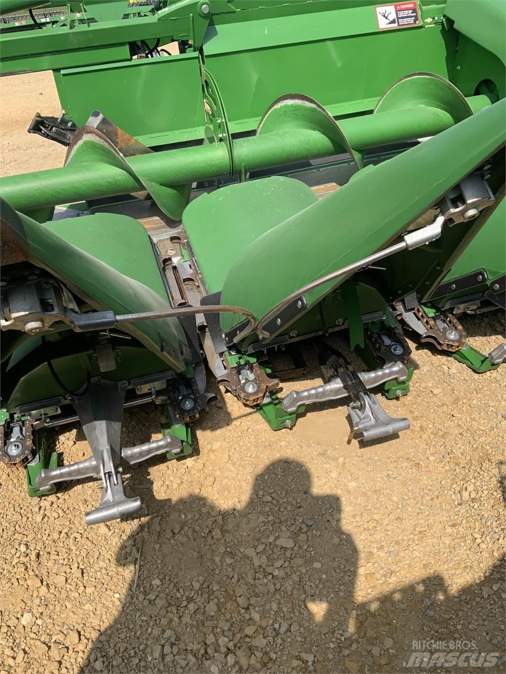 John Deere C8F Аксесоари  за комбайни